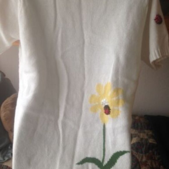 QUACKER FACTORY * s/s button WHITE SWEATER Yellow FLOWERS Red LADYBUGS * S or M - Picture 8 of 9